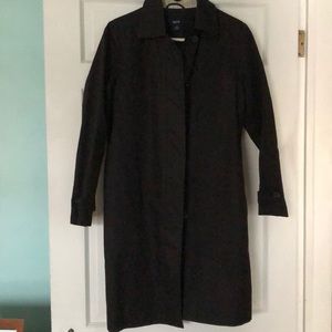 Gap, raincoat lightweight. Zipper/button closure.